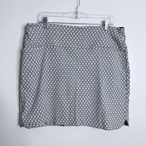 S.C.&Co. Golf Skort XXL White Geometric w/ Front‎ Pockets Petal Split Athleisure